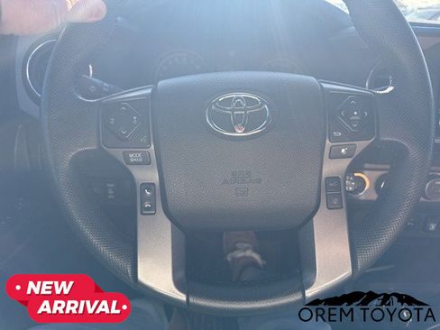 Used 2021 Toyota Tacoma TRD Off-Road image 15