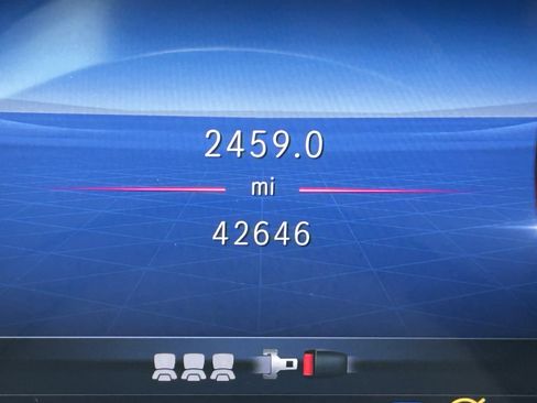 Used 2024 Mercedes-Benz GLC 300 image 26