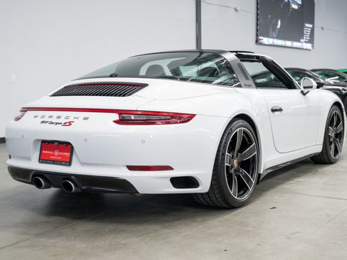 Used 2019 Porsche 911 Targa 4S AWD/4WD image 8