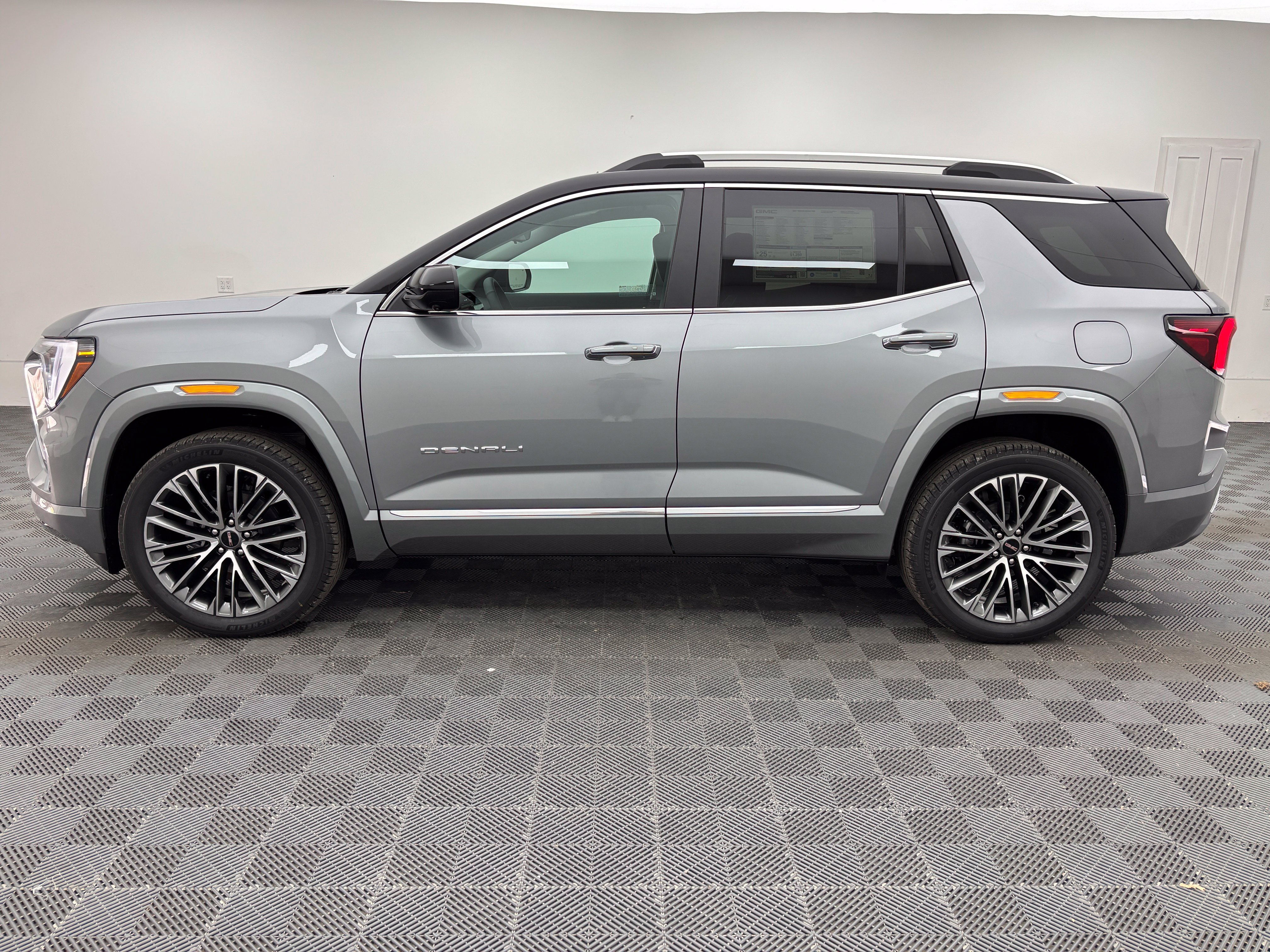 New 2027 GMC Terrain Denali w/ LPO, Floor Liner Package AWD/4WD image 15
