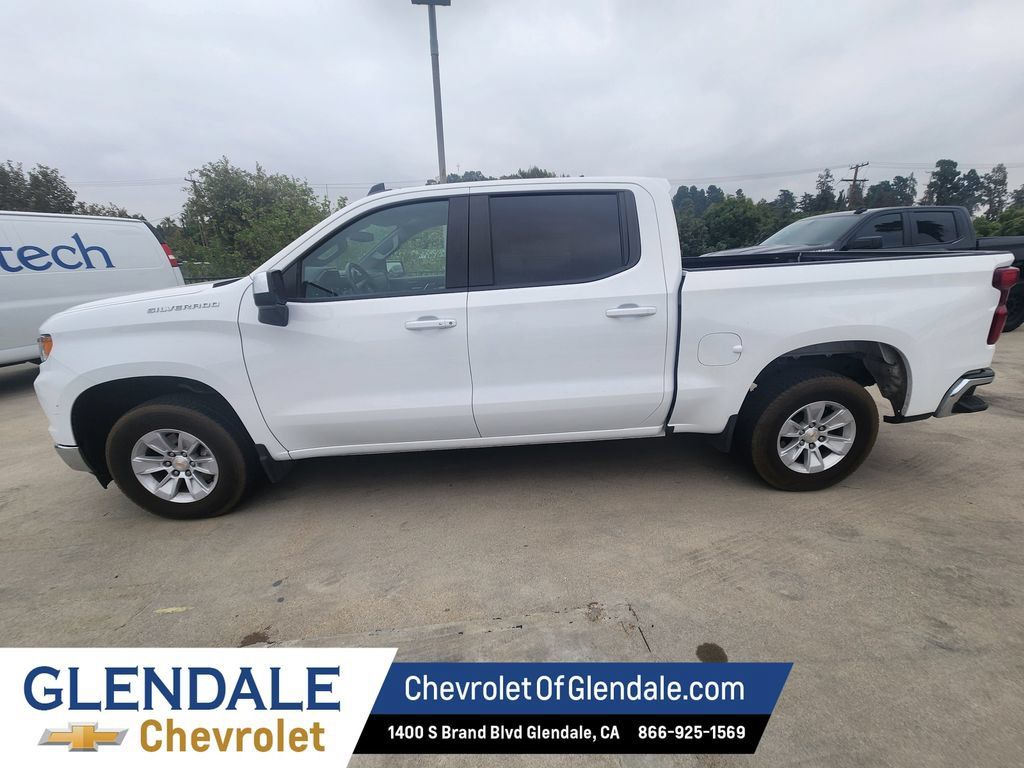 Used 2025 Chevrolet Silverado 1500 LT RWD image 3