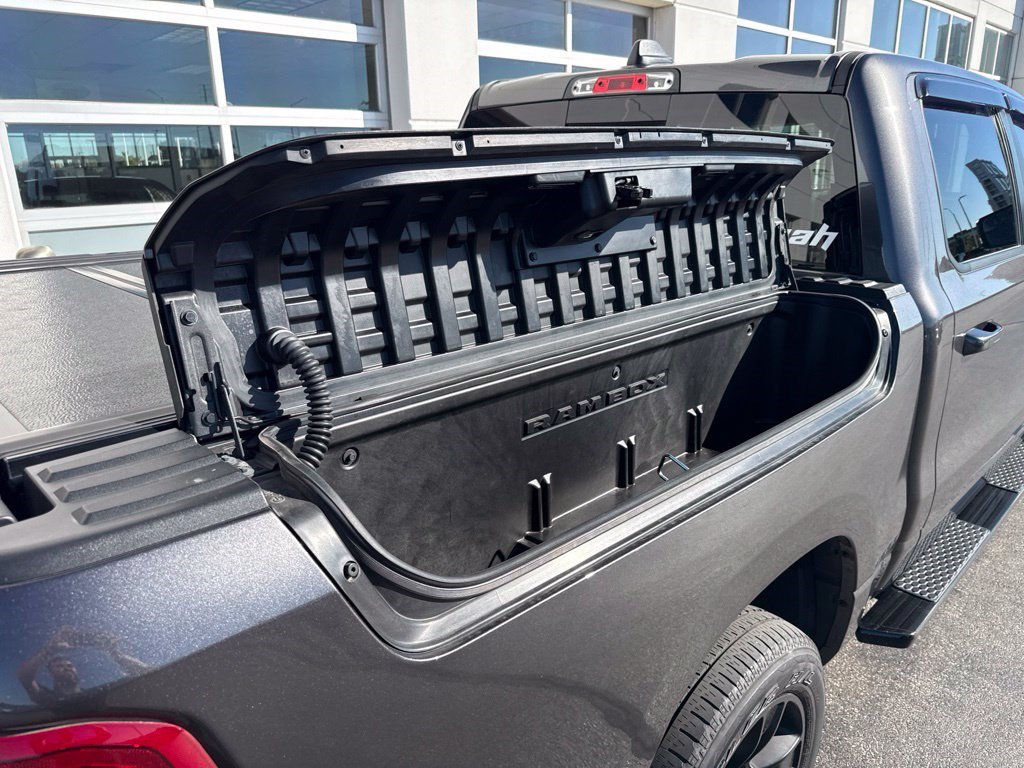 Used 2022 RAM 1500 Big Horn AWD/4WD image 5