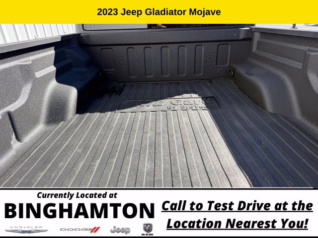 Used 2023 Jeep Gladiator Mojave w/ Cold Weather Group AWD/4WD image 9