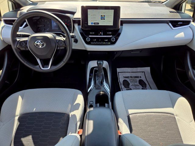 Used 2025 Toyota Corolla SE FWD image 14