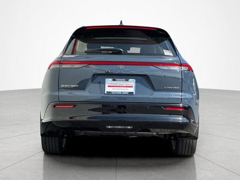 New 2026 Toyota Crown Signia image 4