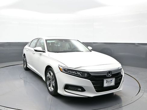 Certified 2018 Honda Accord EX-L image 3