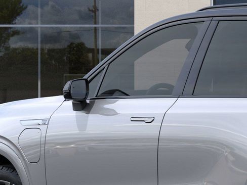 New 2026 Cadillac Vistiq Platinum w/ LPO, Floor Liner Package image 14