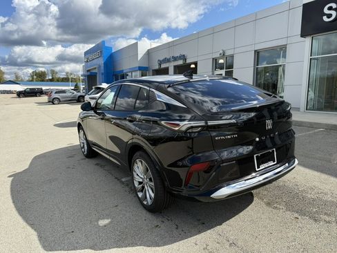 New 2026 Buick Envista Avenir image 3