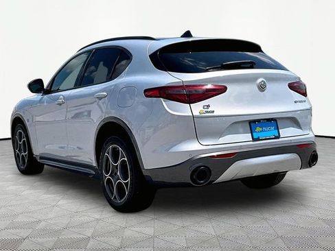 Used 2022 Alfa Romeo Stelvio Ti AWD/4WD image 4