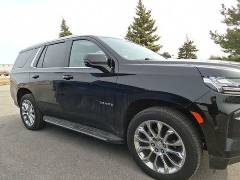 Used 2022 Chevrolet Tahoe LT w/ Luxury Package image 5