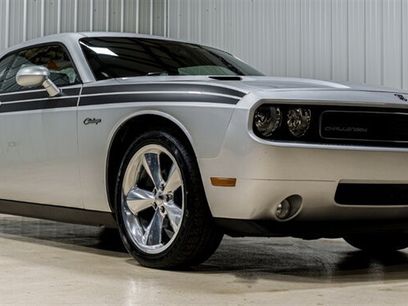 Used 2010 Dodge Challenger SE