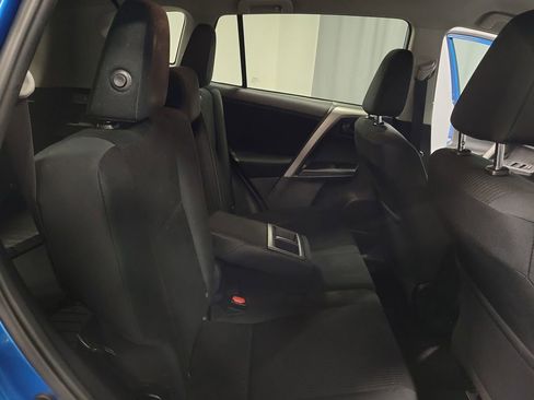 Used 2017 Toyota RAV4 LE image 20