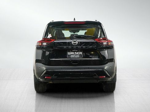 Used 2023 Nissan Rogue SV w/ SV Premium B Package AWD/4WD image 4
