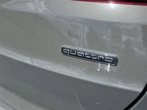 Used 2020 Audi Q3 2.0T Premium Plus image 4