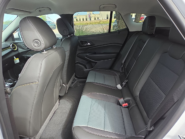 New 2026 Chevrolet Trax LT FWD image 8