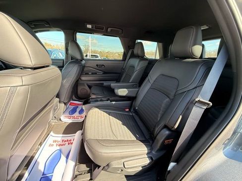 Certified 2025 Nissan Pathfinder Rock Creek image 17