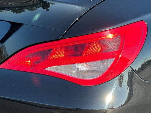 Used 2018 Mercedes-Benz CLA 250 image 50