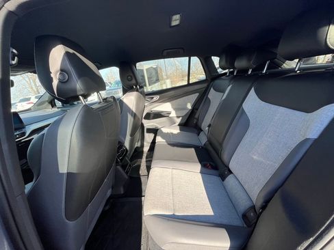 Used 2023 Volkswagen ID.4 Pro image 22