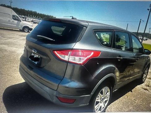 Used 2016 Ford Escape S FWD image 5