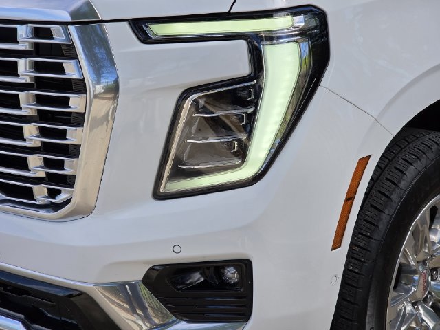 Used 2026 GMC Yukon Denali w/ LPO, Floor Liner Package AWD/4WD image 6