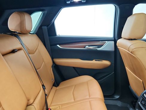 Used 2024 Cadillac XT5 Premium Luxury w/ LPO, Floor Liner Package AWD/4WD image 28