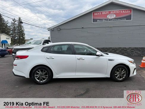 Used 2019 Kia Optima LX FWD image 2