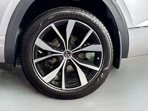 New 2026 Volkswagen Atlas SEL Premium R-Line AWD/4WD image 35