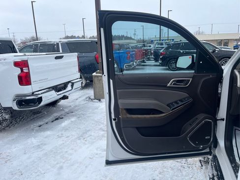 Used 2018 GMC Yukon Denali image 20