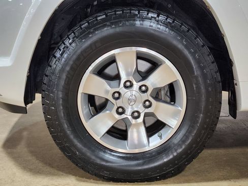 Used 2013 Toyota 4Runner SR5 RWD image 28