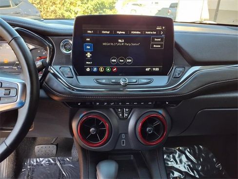 Used 2025 Chevrolet Blazer RS image 18
