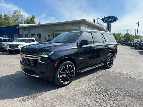 Used 2022 Chevrolet Tahoe LT w/ Luxury Package AWD/4WD image 1