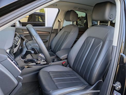 Used 2023 Audi Q5 2.0T Premium w/ Convenience Package image 30