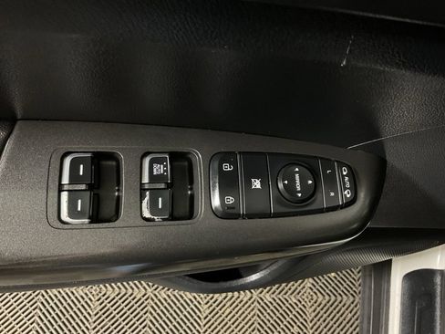 Used 2022 Kia Sportage LX w/ LX AWD Value Edition Package image 19