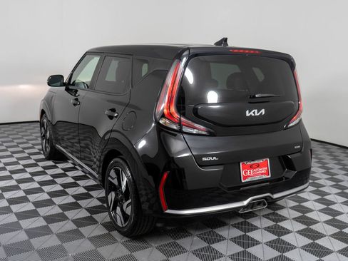 Used 2023 Kia Soul GT-Line FWD image 4
