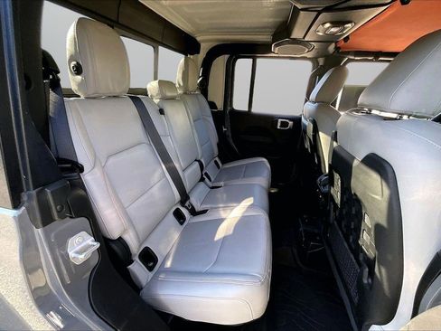 Certified 2022 Jeep Gladiator Mojave w/ LED Lighting Group AWD/4WD image 24