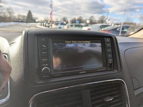 Used 2018 Dodge Grand Caravan SE image 14