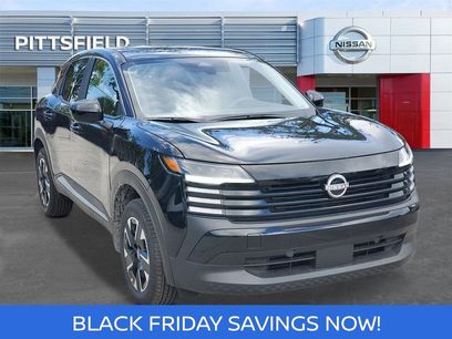 New 2025 Nissan Kicks SV w/ Charging Package