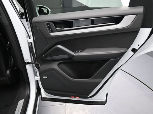 New 2026 Porsche Cayenne AWD/4WD image 25