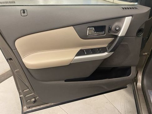 Used 2012 Ford Edge Limited AWD/4WD image 24