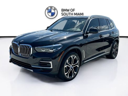 Certified 2023 BMW X5 sDrive40i w/ Premium Package RWD image 3