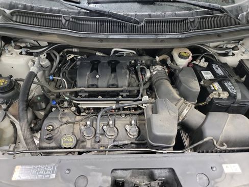 Used 2018 Ford Explorer XLT w/ Equipment Group 202A image 25