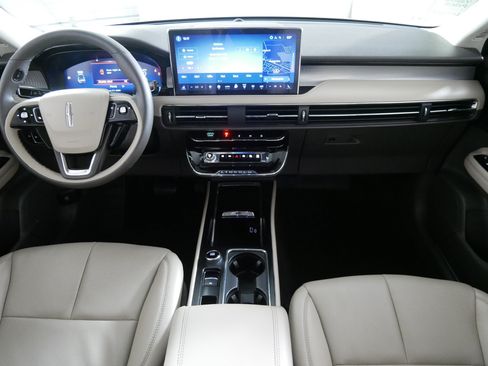 Used 2023 Lincoln Corsair AWD w/ Equipment Group 101A image 10