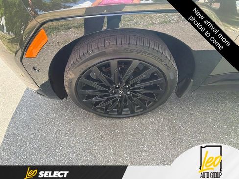 Used 2025 Hyundai Santa Fe Calligraphy AWD/4WD image 11