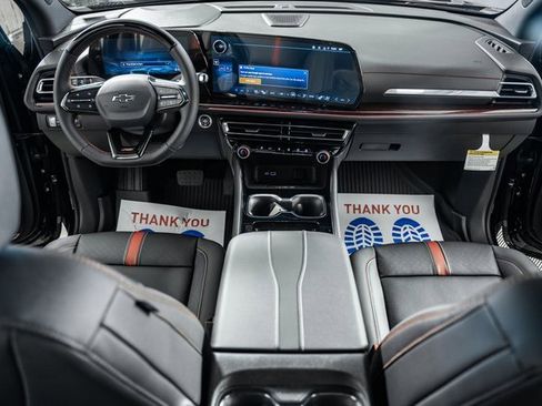 New 2026 Chevrolet Traverse RS w/ LPO, Floor Liner Package image 24