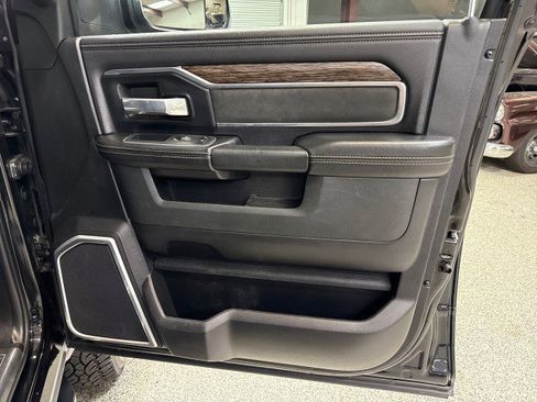 Used 2020 RAM 3500 Laramie image 60