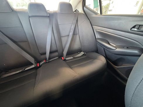 Used 2025 Nissan Altima 2.5 SV FWD image 38