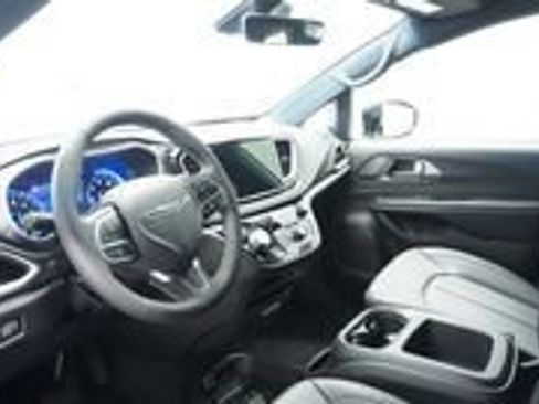 New 2026 Chrysler Voyager LX FWD image 32