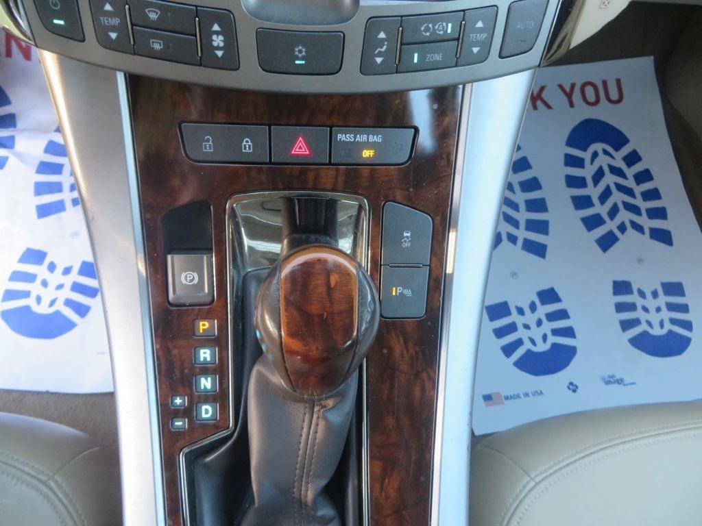 Used 2010 Buick LaCrosse CXL FWD image 16
