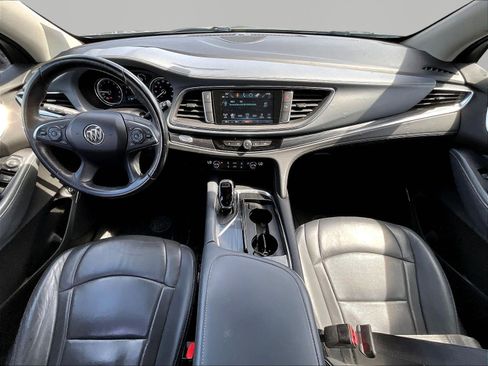 Used 2018 Buick Enclave Essence FWD image 7