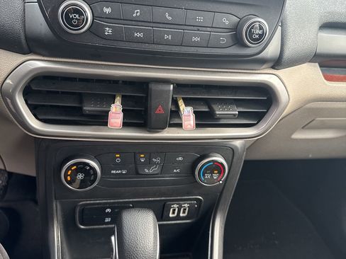 Certified 2021 Ford EcoSport S image 32